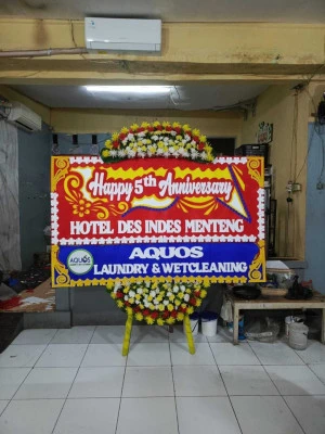 Papan Bunga di Pawenang Bojong